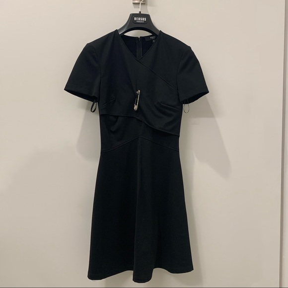 Versus Black Cross Over Safety Pin Dress - Picture 1 of 5